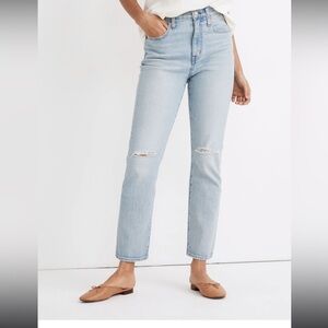 The High-Rise Slim Crop Boyjean in Dumas Wash: Ripped Edition